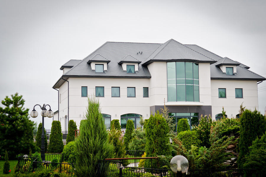 Hotel Podkowa ปวอตสก์ ภายนอก รูปภาพ